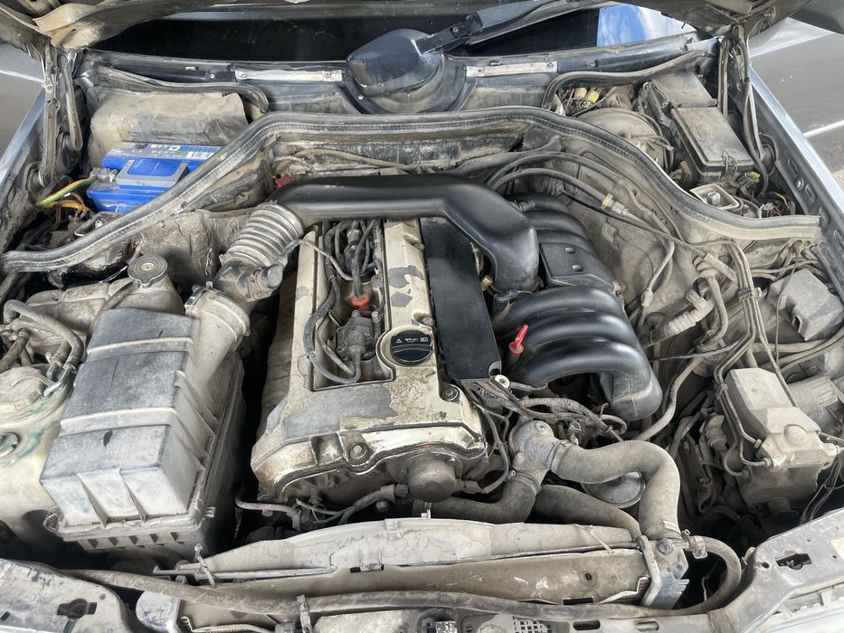 Мерседес W124 2.8