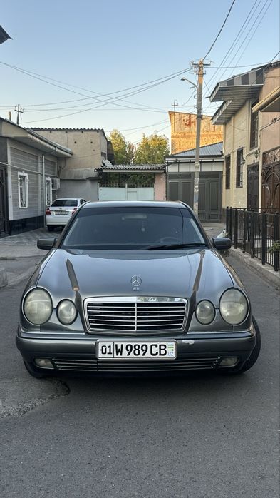 Мерседес Бенц W 210