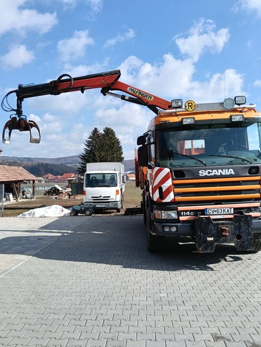 Vând camion 4x4 basculabil