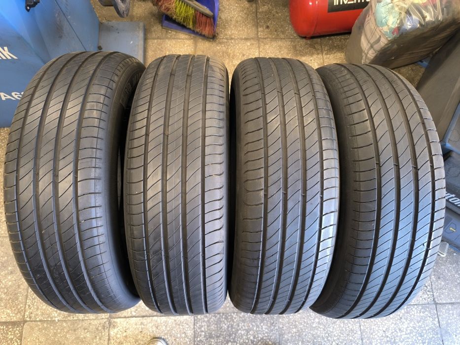 215 65 17 Michelin 4бр.