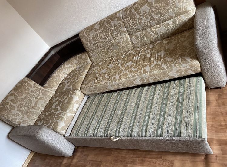 Продам диван угловой