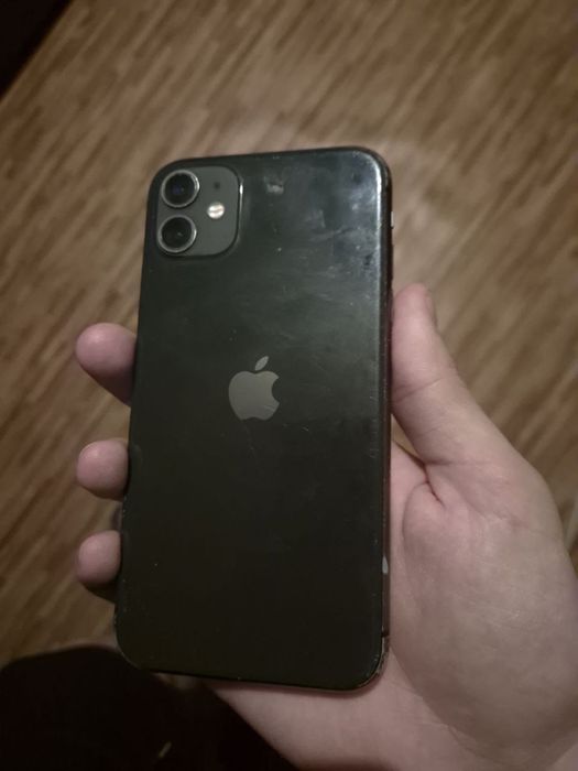 Apple iphone 11.