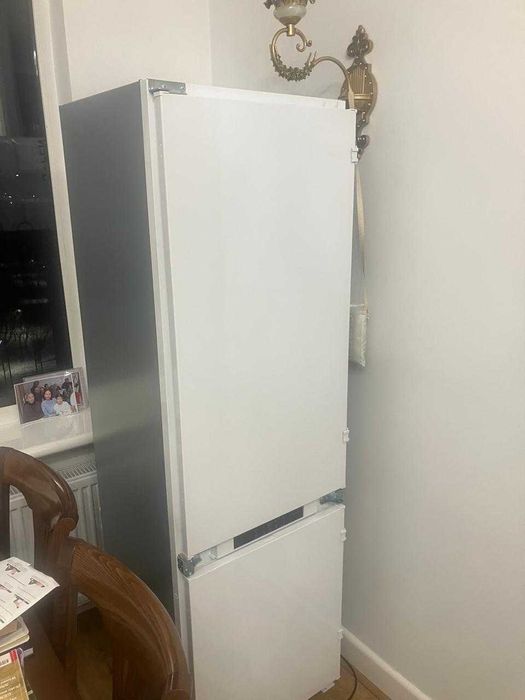 Холодильник Hotpoint Ariston