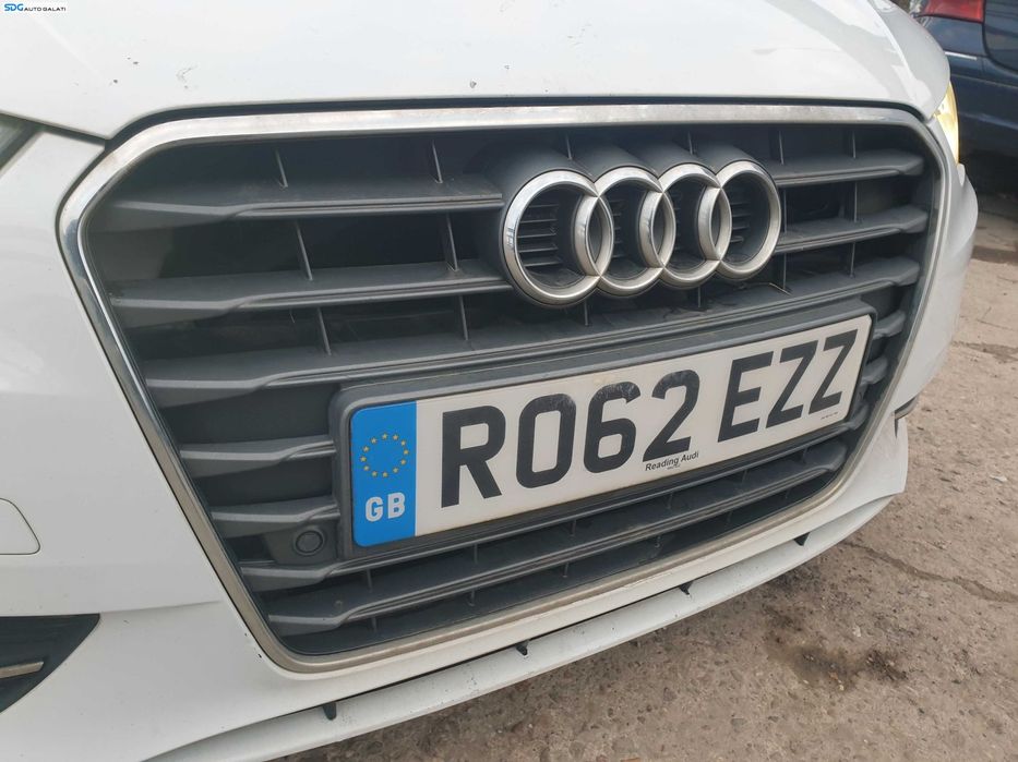 Bara Spoiler Fata Completa cu Locas Senzori Parcare si Grila cu Emblema Audi A3 8V NFL Non Facelift 2012 - 2016 Culoare LS9R [K3262]