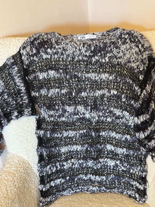 Много тънък рядко тъкан половер