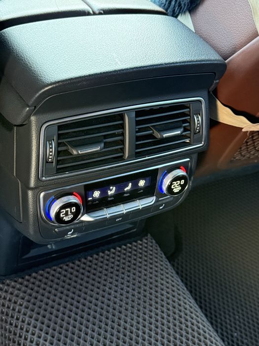 Продам AUDI Q7. 2018 г.