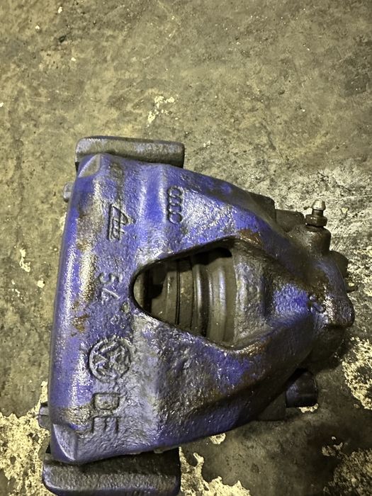 VW Golf 4 спирачни апарати