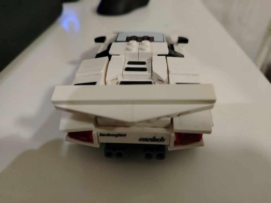 LEGO Speed Champions Lamborghini Countach (оригинал)