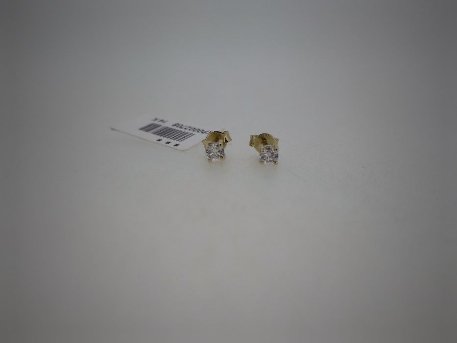 Cercei Solitaire diamante naturale 0.20ct F SI (r)