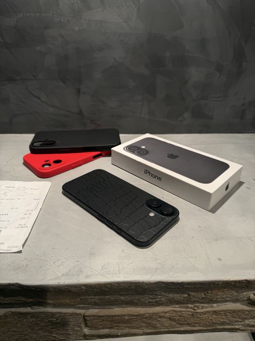 КАТО ЧИСТО НОВ Iphone 16, 100% батерия Black