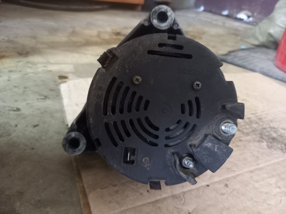 Генератор на М111 мотор