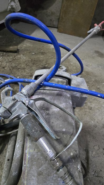 Продам безводушный краскопульт