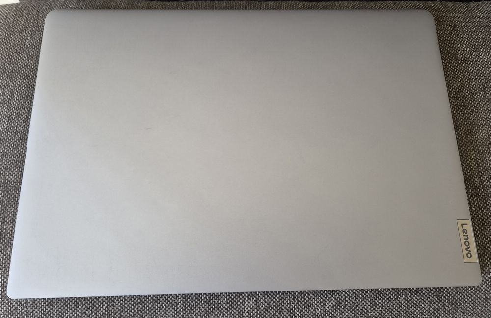 vand laptop Lenovo IdeaPad 3 17" FH.Ryzen 5 5500 Hexa Core.8 Gb.Radeon 2 Gb.Ssd 256