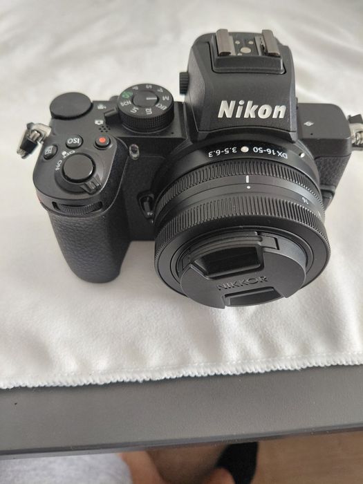 Nikon z50 mirrorless 21MP kit cu obiectiv nikkor z dx 16 -50 mm