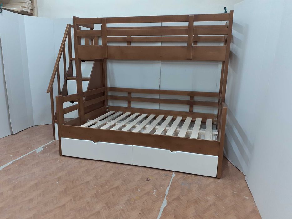 TRANSPORT GRATUIT.Pat etajat cu scara tip sertare,cod 3523