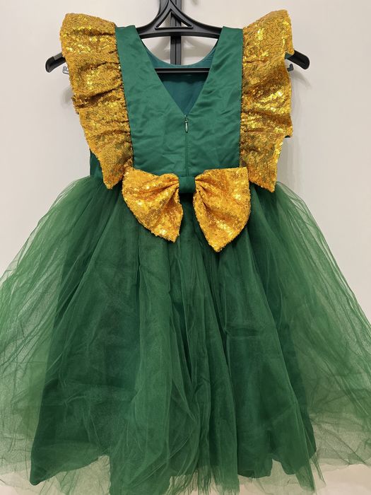 Нарядное платье