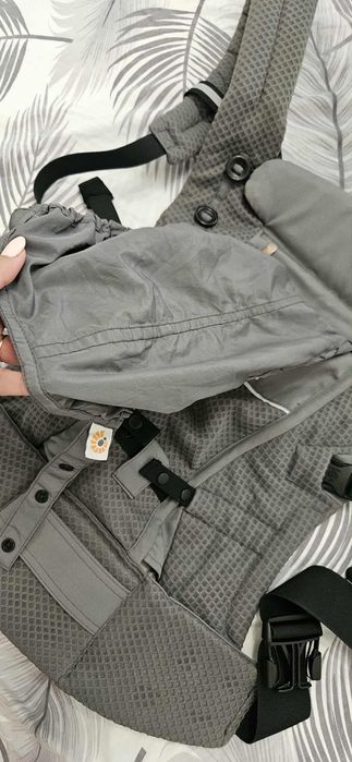 Ергономична раница за бебе