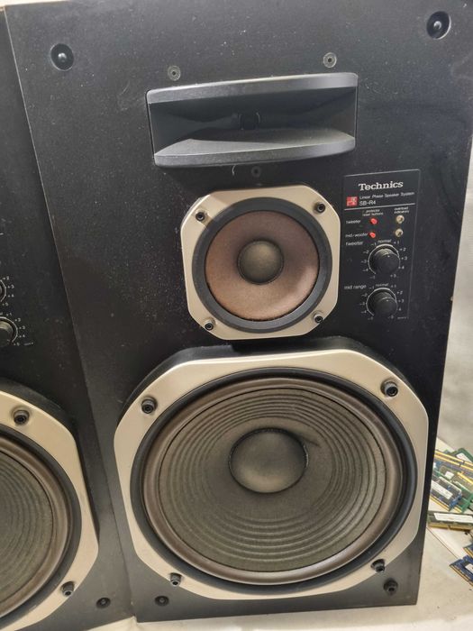 Boxe Technics SB R4 3 cai