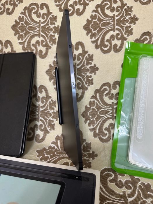 Продам samsung galaxy tab S7