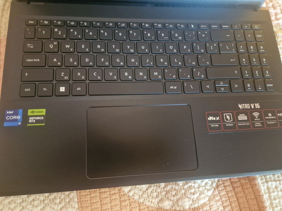 Лаптоп Acer Nitro V 15 - ANV15 - 51 - 98T8