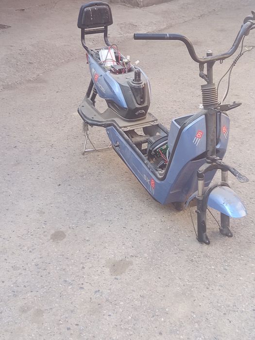 На запчасти скутеры