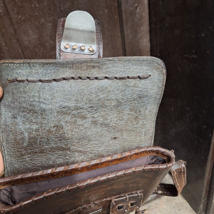 Стара кожена чанта