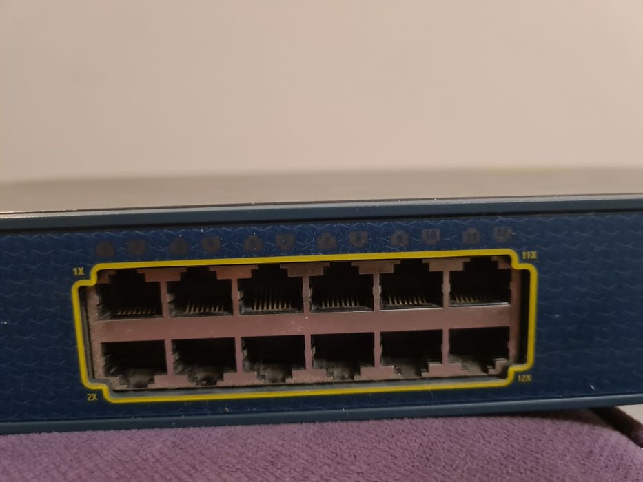 Switch CISCO SYSTEMS WS-C3560G-24PS-S V05, funcțional.