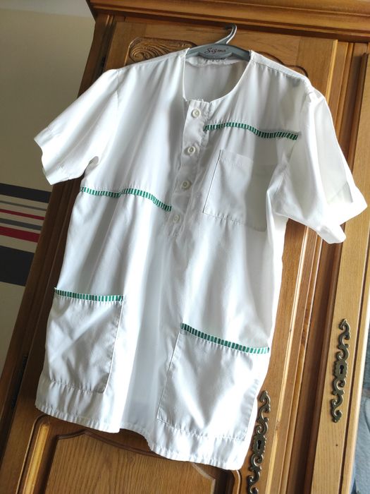 Uniforma pentru medici si asistenti medicali