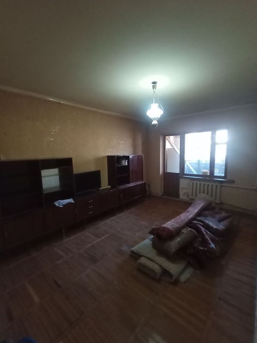 Продаётся квартира Чиланзар 20 квартал 2/3/4 кирпич 77 серия