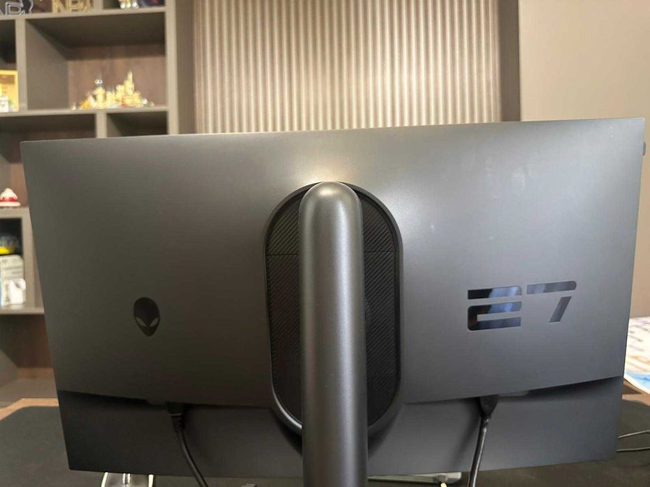 Monitr 360 HZ Alienware AW2724HF