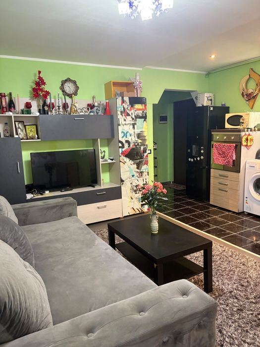 Vand apartament in Zavoi bloc 20