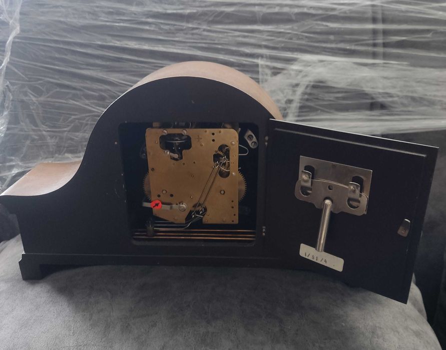 Старинен каминен механичен часовник,тирбушон XIXв-дърво месинг-работещ