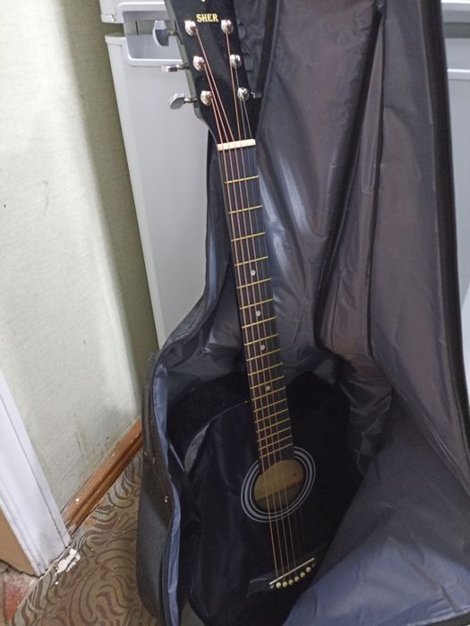 Sher gitara sotiladi