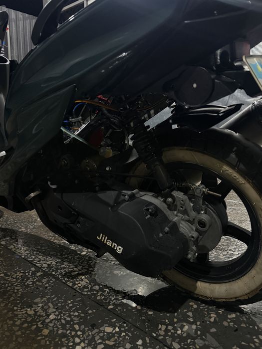 скутер Maxi 165cc