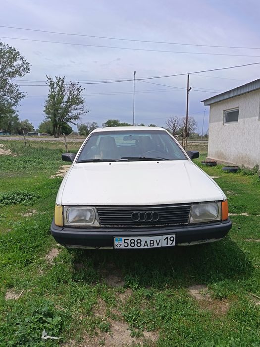 Ауди 100 продам срочно