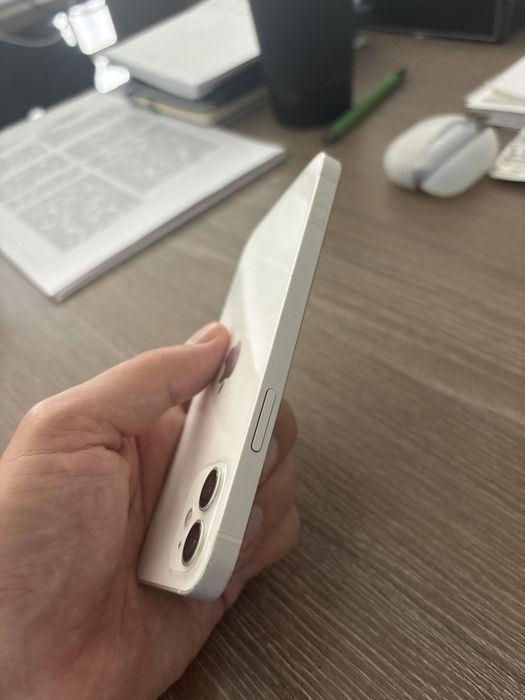 iPhone 12 128g белый