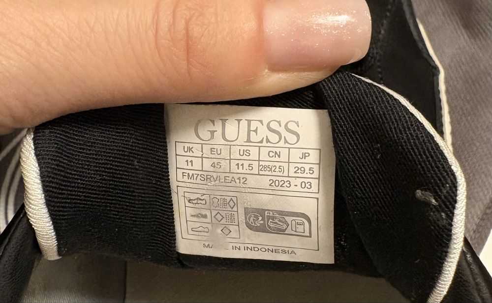 Кожени кецове Guess