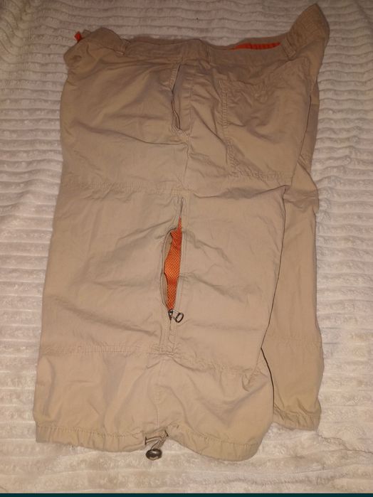 Pantaloni scurți 3/4 Hugo Boss original 32