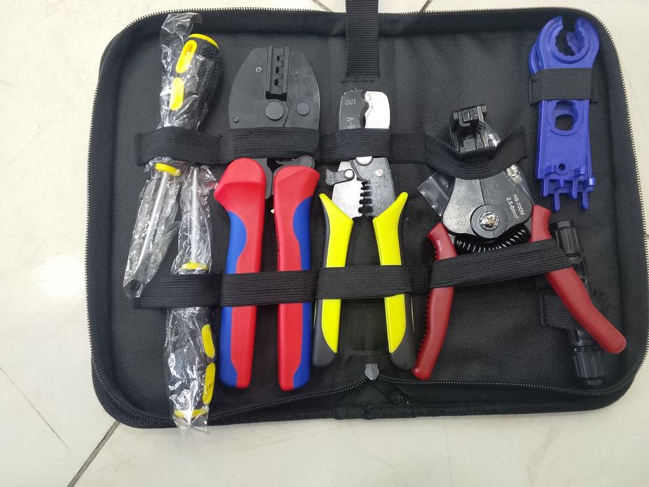 Solar panel's tool box