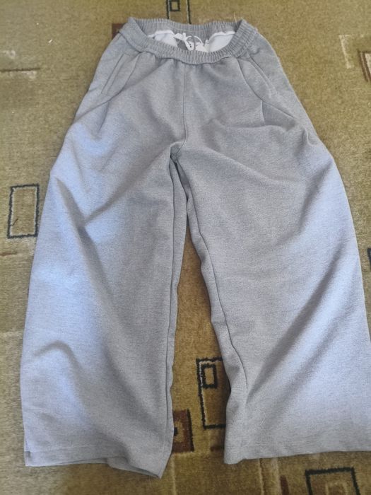 серый модни штаны