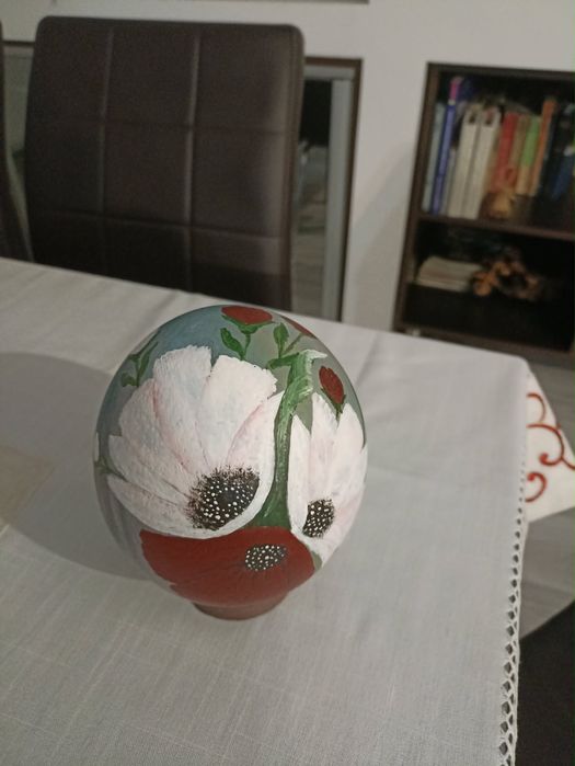 Ouă de Strut pictate manual – ideale pentru Paște