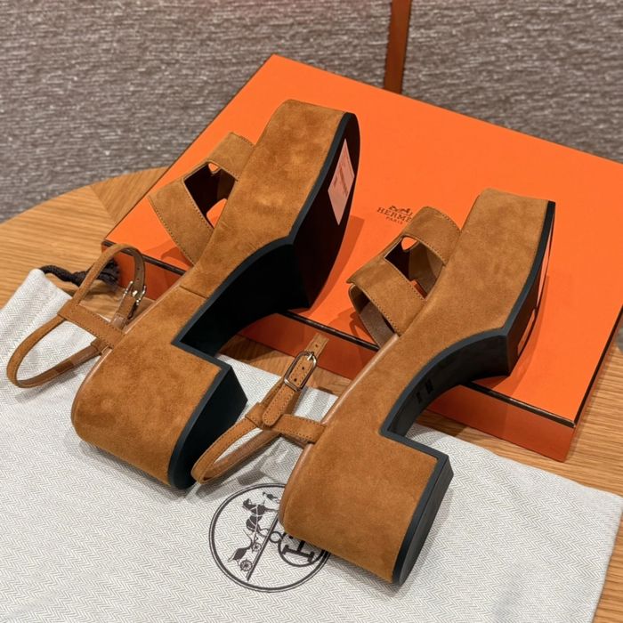 Сандалии на платформе Hermes