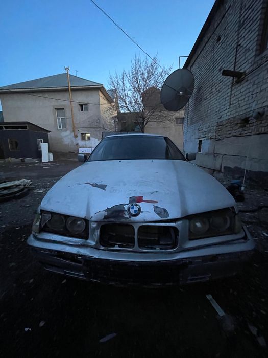 Продам БМВ е36 Кузов живой