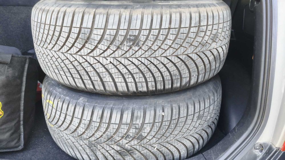 Гуми Goodyear Vector 4Seasons GEN-3 SUV ROF XL M+S 255/55 R18 109W DOT2022 Като нови