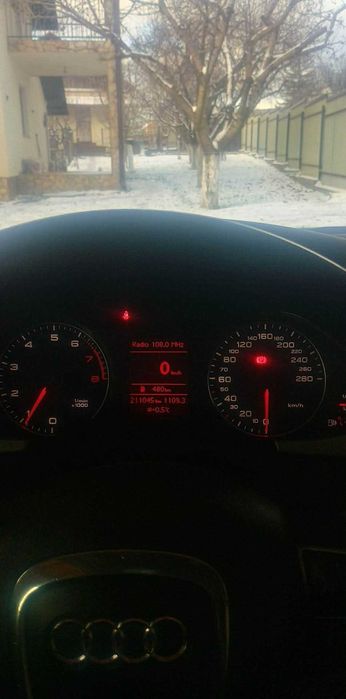 Vând audi a4b2.0 tfsi quattro an 2010 Euro5 6 trepte manual km21xxxxx