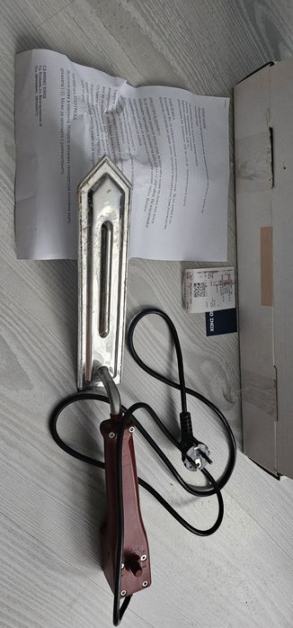 Нож пчеларски за разпечатване на мед