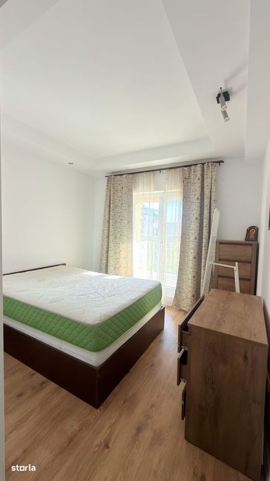 Apartament 2 camere, balcon spațios, vedere la piscină, în Cosmopolis