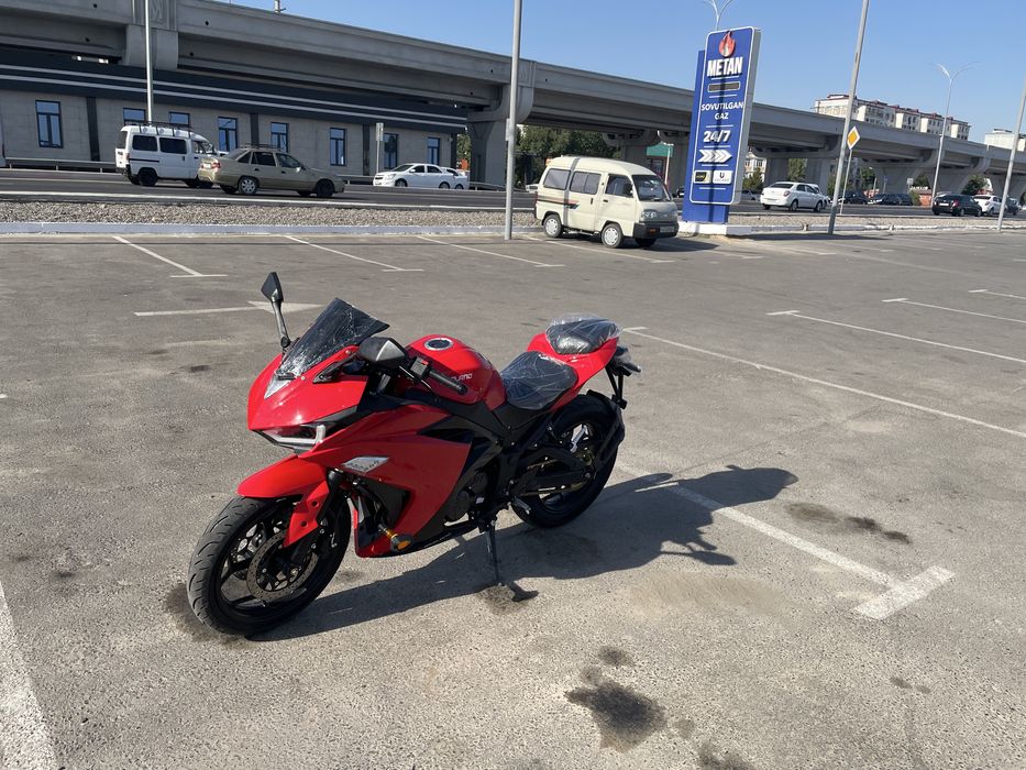 Мотоцикл R3-200 кубовый