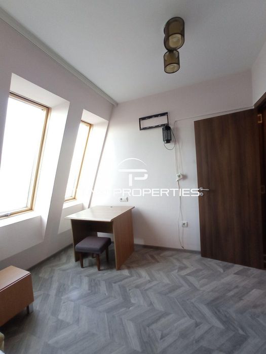 Дава се под наем Едностаен апартамент в Пловдив, Кършияка - 20 кв.м за 255 € - Снимка #3