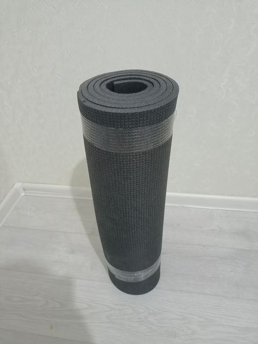 Продам нессесер, дождевик, спальник, каримат и т.д